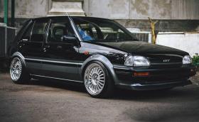 Toyota Starlet GT Turbo е готин хотхеч от близкото минало