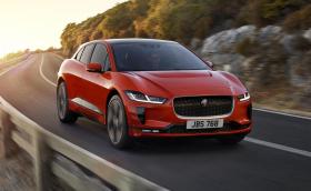 Jaguar I-Pace се хвърля срещу Tesla Model X. Има 400 к.с. и минава 480 км