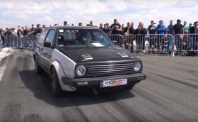 Вижте и чуйте този невзрачен Golf II със 750 к.с. Видео