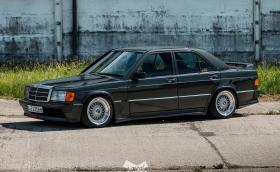 Един готин Mercedes-Benz 190E 2.3-16V. Галерия