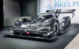 Това е плашещо бързият VW I.D. R Pikes Peak