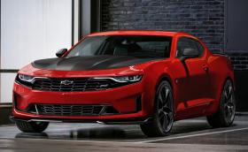 Това е новото Camaro на Chevrolet, но не сме сигурни дали ни харесва. Предлага се и с 2.0 Turbo