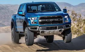 Ford смени амортисьорите на F-150 Raptor. Сега колата се… приземява много по-добре