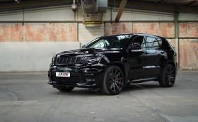 GME Grand Cherokee SRT е черен и мощен. Има 620 к.с. и 400-милиметрови спирачни дискове! Идва и версия с 1000 к.с.