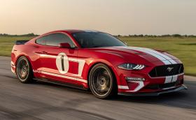 Този Ford Mustang с 808 коня е кола №10 000 за Hennessey Performance. Вдига сто за 3,5 сек и развива над 320 км/ч