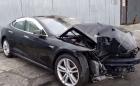 Артур Тушек съживява и смачканa Tesla Model S. Видео