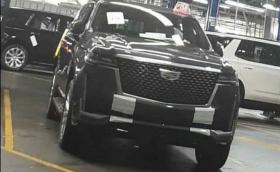 Задава се нов любимец на гангстерите: Изтекоха снимки на 2021 Cadillac Escalade!