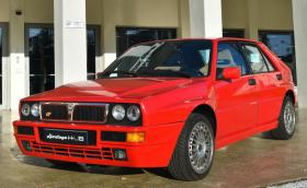 Започват производство на нови OEM брони за Lancia Delta HF Integrale!