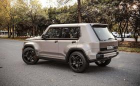 Какво ще кажете за тази Lada Niva, превърнала се в G-класа?