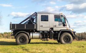 Чудовищен Unimog търси нов собственик, който би се разделил с 370 хил. долара