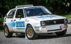 Това е 1986 Volkswagen Golf с два турбо мотора от Polo, създаден за „Пайкс Пийк“