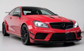 Mercedes-Benz C 63 AMG Black Series: мощното бижу е на 2600 км и струва 300 хил. лв.