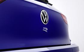 Задава се най-мощният сериен VW Golf в историята - дебют на 4 ноември