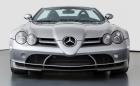 Този Mercedes-Benz SLR McLaren Roadster 722 S е на 600 км и се продава за 1,8 млн. лв.