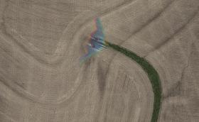 Сателитна снимка на Google Maps улавя B-2 Spirit в полет