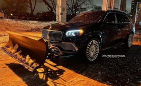 Drake чисти снега със снегорин Maybach GLS 600