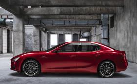 Maserati обнови три модела накуп. Идват с V8 и 580 к.с.