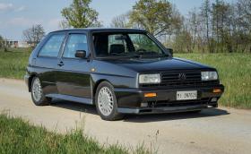 Този 1989 Volkswagen Golf MkII Rallye G60 е на 200 хил. км и се продава за 30 хил. лв.