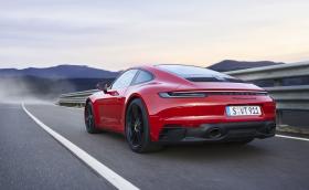 Горещото 911 GTS е най-новото бижу на Porsche