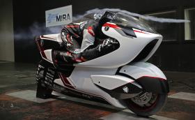 WMC250EV e ел. мотоциклет с двойно задвижване и 4 двигателя. Развива над 400 км/ч