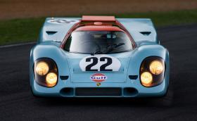 Това Porsche 917K има много сложна история, продава се и изглежда прекрасно!