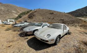 Вижте най-тъжните Porsche 928 в света!