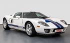 Този 2006 Ford GT прекрасен, на 2600 км и може да бъде ваш за… 400 000 евро!