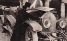 Монах от Рилския манастир поправя автомобил Benz