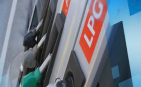 Когато заредите 66 литра газ в бутилка, която събира 62 литра!