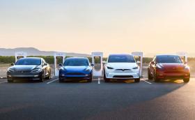 Tesla разработва мега зарядна станция с мощност 900 кВт