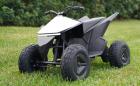 Китайците вече могат да си купят детски Tesla Cyberquad
