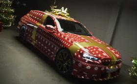 BMW подари новото M5 Touring на Дядо Коледа