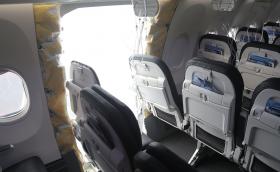 Две авиокомпании откриха разхлабени панели на приземени Boeing 737 MAX 9