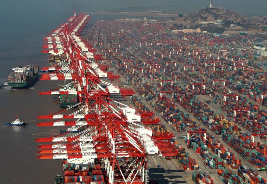 Пристанището в Шанхай отново е най-натовареното в света (Видео ...