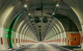 Утре откриват най-дългия тунел в България