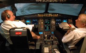 И двамата пилоти на пътнически самолет заспаха по време на полет