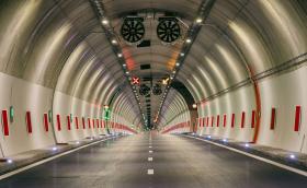 Защо никоя от 105-те камери в тунел “Железница” не снима за скорост?