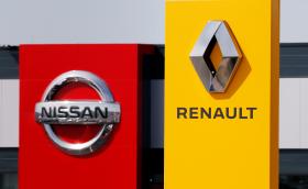 Renault - Nissan вече ще са с равно участие в съюза си