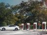 Supercharger „колонките“ на Tesla са с мощност от 120 киловата