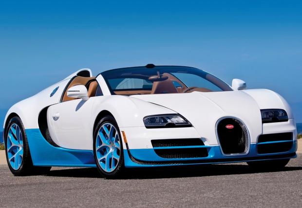 Bugatti Veyron Grand Sport Vitessе. На практика открита версия на Super Sport със същия 1200-конен 4-турбо W16 мотор. Vitеsse държи и рекорда за най-бърз сериен роудстър в света – 408,84 км/ч, вдига сто за 2,6 секунди. Супер.