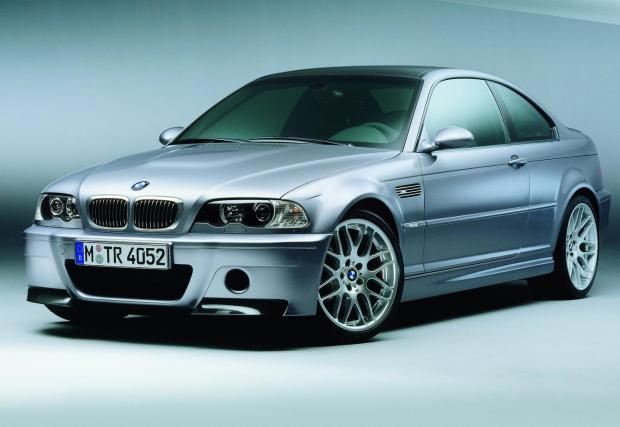 BMW M3 CSL E46. Тук единственият проблем е, че колата беше скъпа като нова, скъпа е и сега – започват от 90 хил. евро, но си е инвестиция. Ако я пазите.