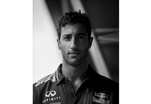 Една от малкото снимки на Даниел Рикардо от Red Bull, на която той не е с широка усмивка.
