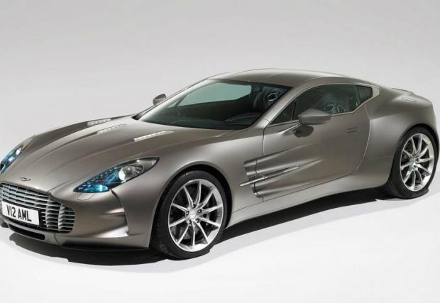 13.Aston Martin One-77 (354 км/ч) Произведен едва в ( познайте?!?) 77 екземпляра. 7,3 литров V12 и 750 к.с.