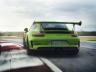 Близнак на GT2 RS: На практика техниката е от най-бързото Porsche. Разликите са в системата за завиване на задните колела. Ако поръчате пакета Weissach ще получите магнезиеви колела, които спестяват общо 12,5 кг. 