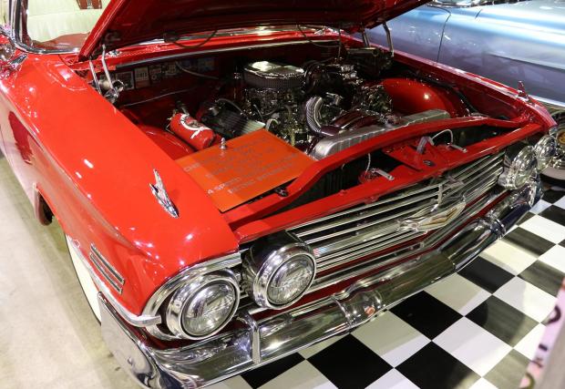 Поздрави и от САЩ: 1960 Chevrolet Impala SS.
