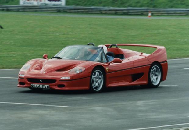 Ferrari F50: 1:27 м