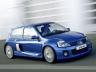 Renault Clio V6 на RenaultSport. Ръчно сглобяваният супер хеч ползва 3-литров V6 на PSA, който е пипнат от Porsche за 'Phase II'.