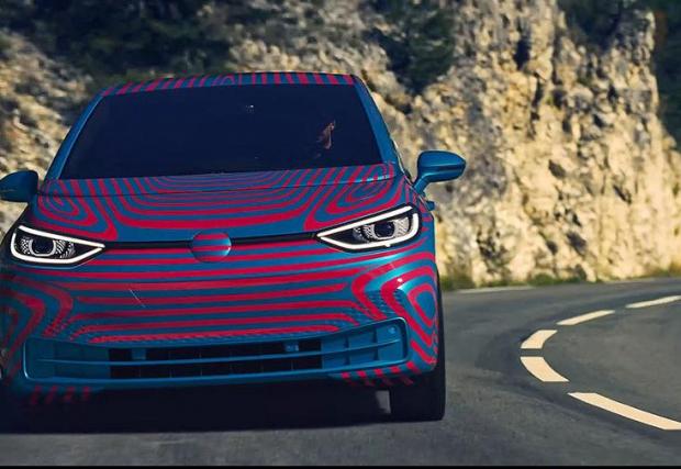 Галерия с 8 кадъра от вече свалено промо видео на първия масов електрически VW