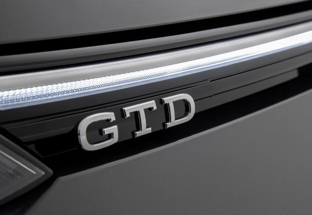 GTI и GTD използват по-ниско окачване, за разлика от това на стандартните Golf-ове