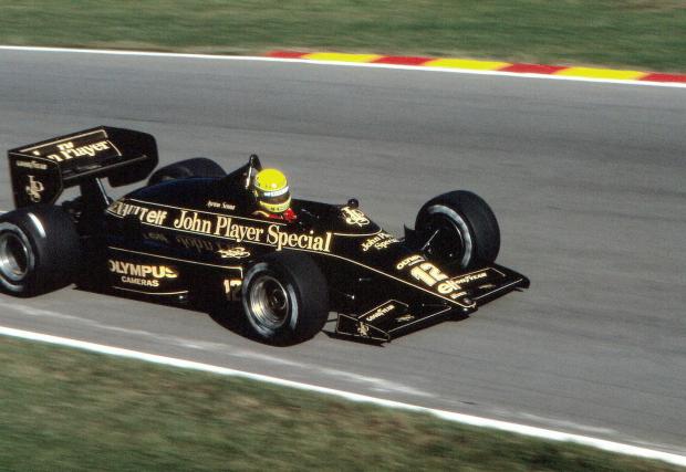 С Lotus във Формула 1 през 1985